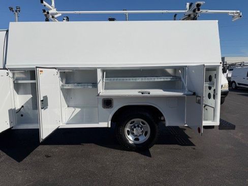 Used 2020 Chevrolet Express 3500 Express 3500 w/ Power Convenience Package image 11