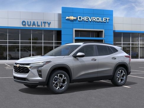 New 2026 Chevrolet Trax LT w/ Driver Confidence Package FWD image 16