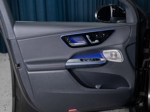 New 2026 Mercedes-Benz GLC 300 image 12