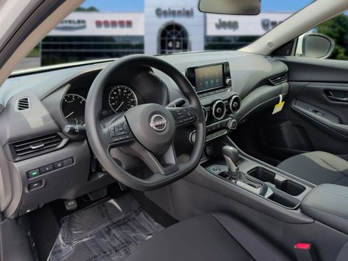 Used 2025 Nissan Sentra S FWD image 13