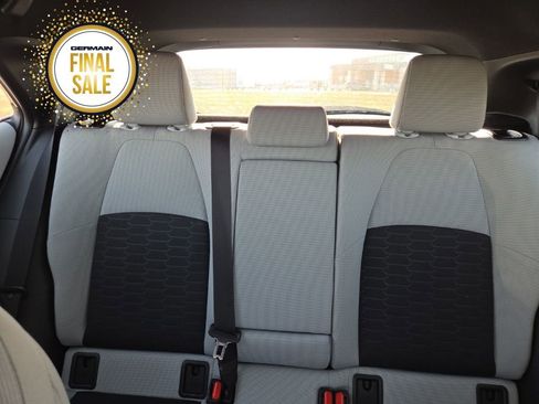 Used 2025 Toyota Corolla SE image 19