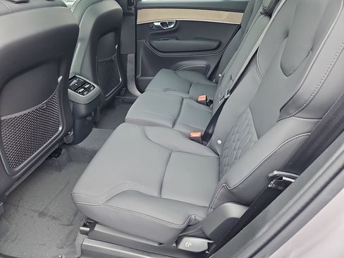 New 2026 Volvo XC90 B6 Plus w/ Protection Package Premier image 21