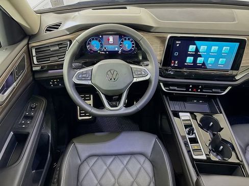 New 2026 Volkswagen Atlas SEL Premium R-Line image 23