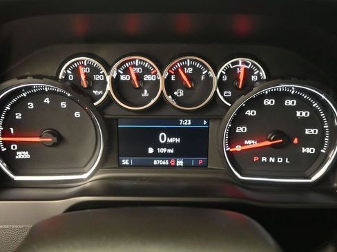 Used 2023 Chevrolet Silverado 2500 Custom w/ Gooseneck/5TH Wheel Package image 31