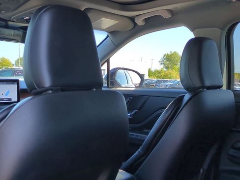 Used 2022 Lincoln Corsair Reserve image 17