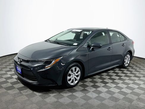 Certified 2025 Toyota Corolla LE FWD image 3