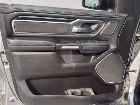 Used 2020 RAM 1500 Laramie AWD/4WD image 23