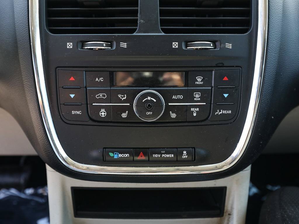 Used 2012 Dodge Grand Caravan Crew w/ Crew Value Pkg FWD image 19