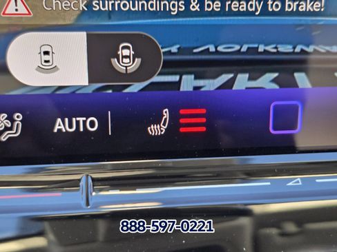 New 2026 Volkswagen Tiguan SE image 17