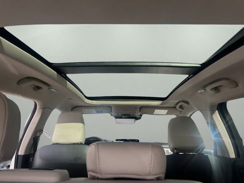 New 2026 Lincoln Corsair Premiere image 14