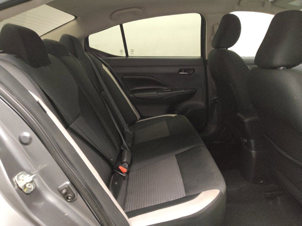 Used 2020 Nissan Versa SV FWD image 19