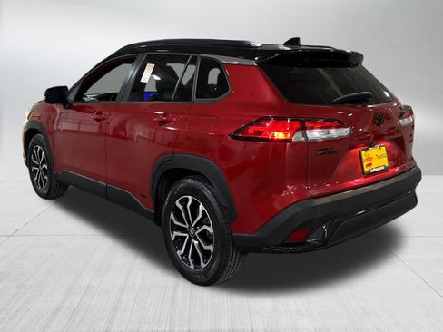Certified 2023 Toyota Corolla Cross AWD Hybrid w/ Moonroof Package image 3