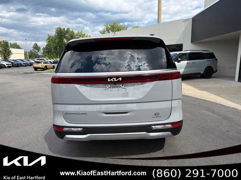 Used 2022 Kia Carnival SX FWD image 9
