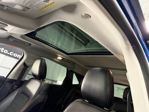 Used 2022 Ford Escape SEL w/ SEL Stealth AWD Package image 18