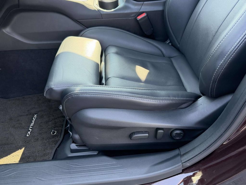 Certified 2025 Subaru Outback Limited AWD/4WD image 17