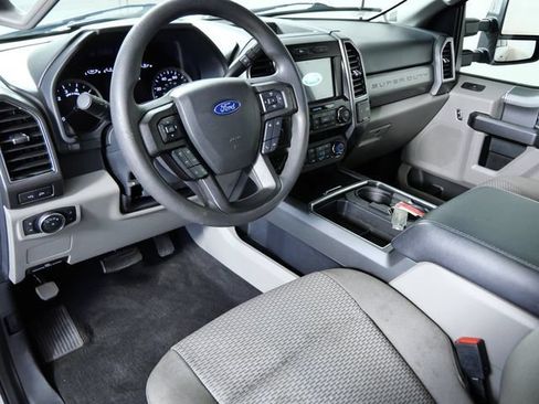 Used 2022 Ford F350 XLT w/ XLT Premium Package AWD/4WD image 3