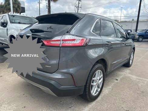 Certified 2024 Ford Edge SEL w/ Convenience Package image 2