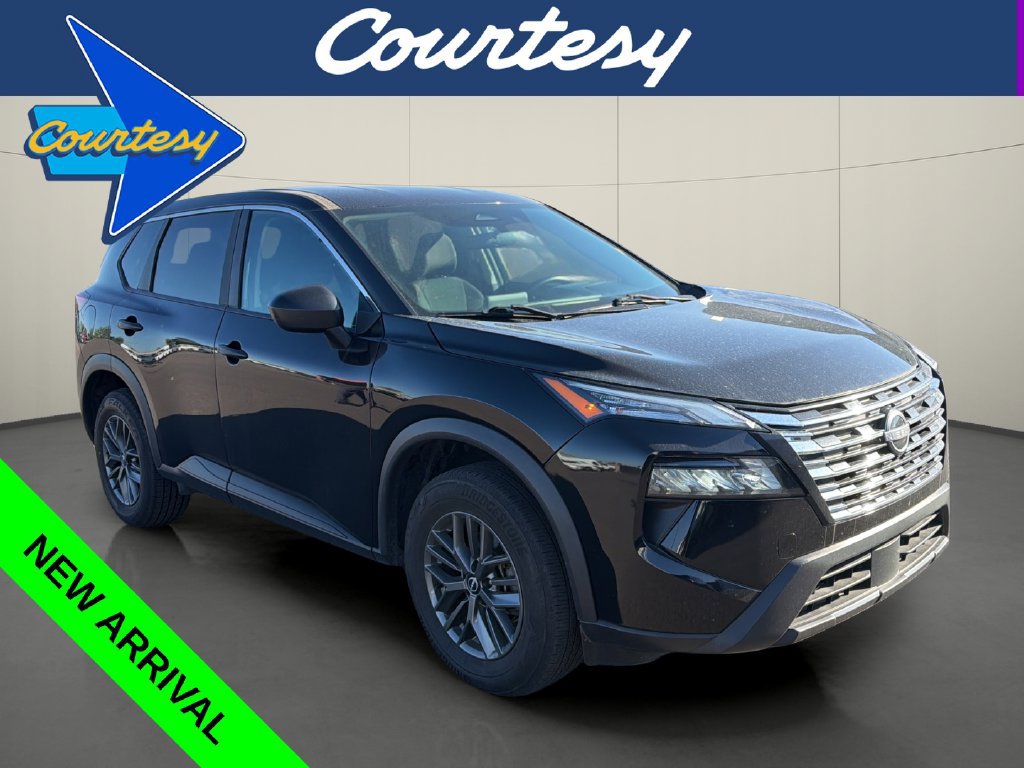 Used 2024 Nissan Rogue S FWD image 1
