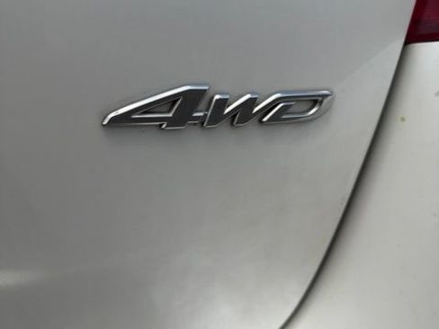 Used 2010 Toyota Highlander 4WD image 26