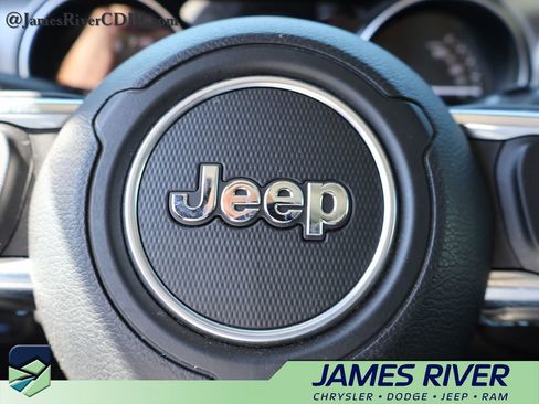 Used 2023 Jeep Wrangler Unlimited Rubicon 4xe AWD/4WD image 26
