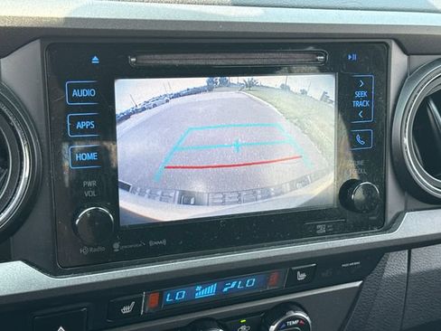 Used 2019 Toyota Tacoma TRD Off-Road w/ TRD Premium Off Road Package AWD/4WD image 30
