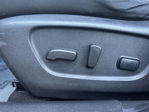 Used 2018 Nissan Rogue Sport SV w/ SV All-Weather Package image 13