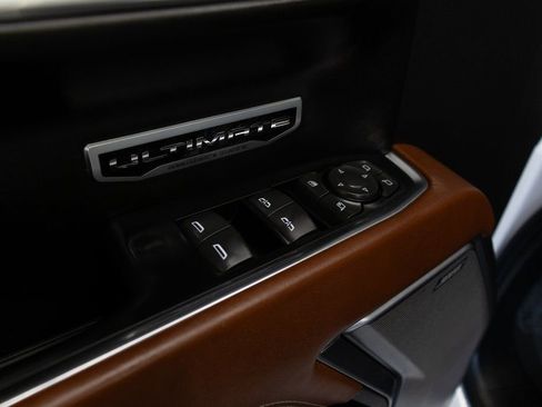 Used 2023 GMC Sierra 1500 Denali Ultimate AWD/4WD image 18