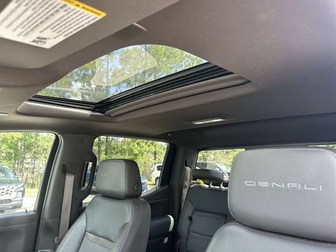 Certified 2020 GMC Sierra 1500 Denali w/ Denali Ultimate Package AWD/4WD image 19