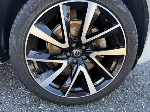 Certified 2023 Volvo XC90 B5 Plus w/ Protection Package Premier image 8