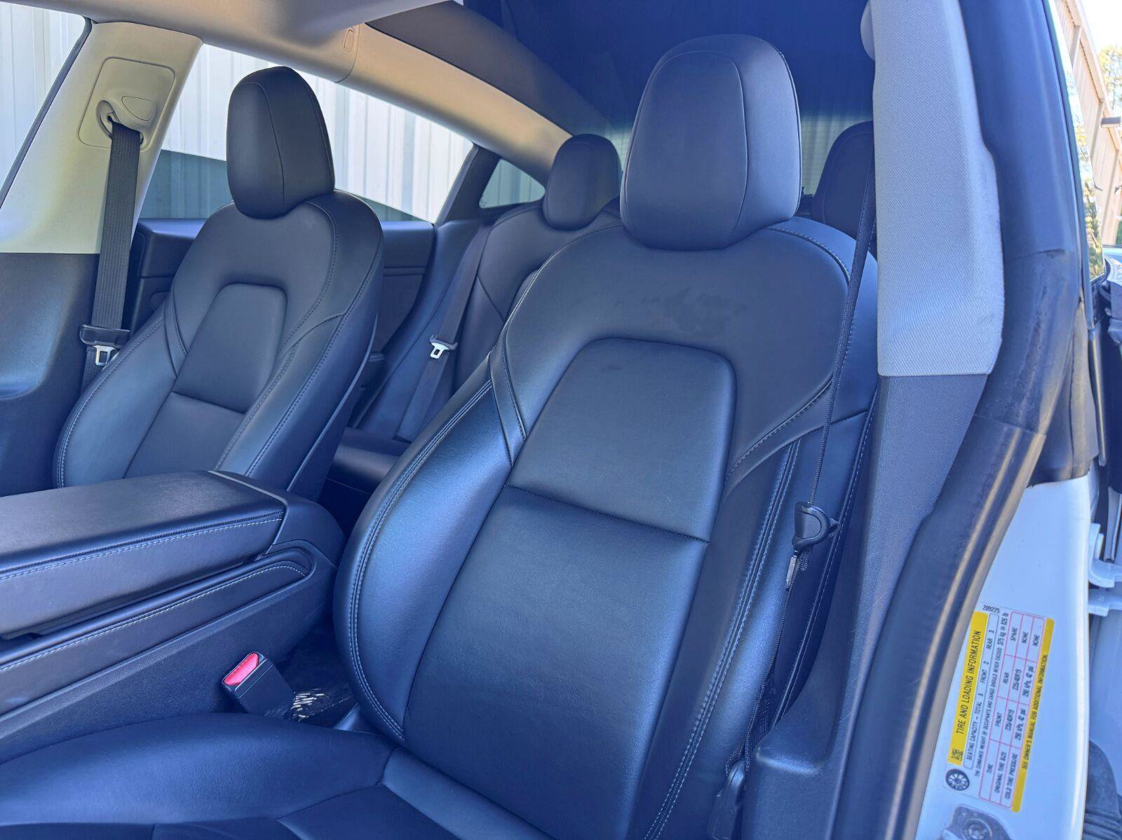 Used 2022 Tesla Model 3 Long Range AWD/4WD image 39