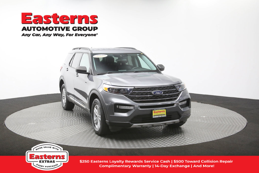 Used 2023 Ford Explorer XLT w/ Equipment Group 202A AWD/4WD image 52