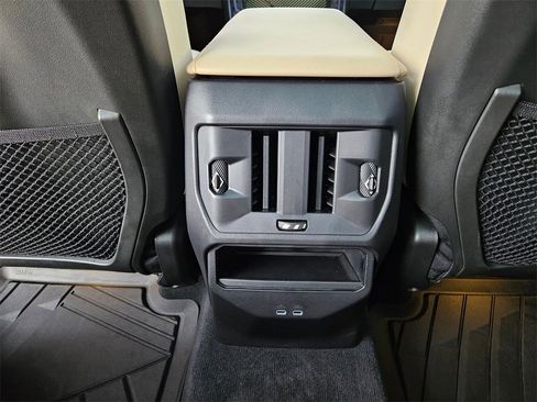 Used 2025 BMW X3 xDrive30i w/ Convenience Package image 21