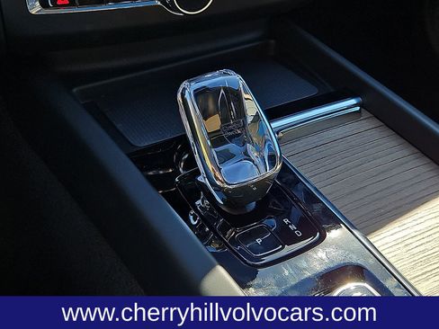 New 2026 Volvo XC60 B5 Plus w/ Protection Package Premier image 11