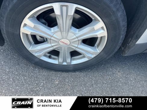 Used 2017 GMC Terrain SLE w/ Convenience Package FWD image 7