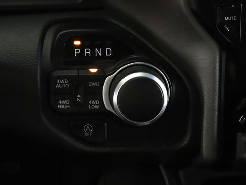 Used 2023 RAM 1500 Big Horn AWD/4WD image 15