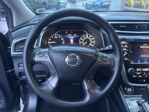 Used 2020 Nissan Murano S image 11