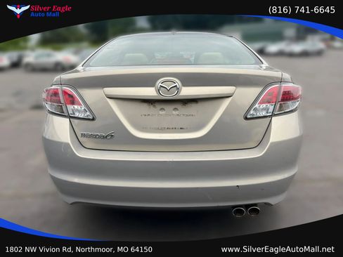 Used 2009 MAZDA MAZDA6 i Grand Touring w/ Moonroof & Bose Pkg FWD image 4
