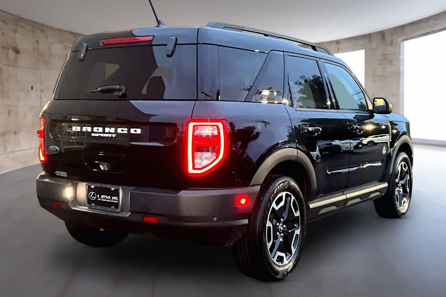 Used 2021 Ford Bronco Sport Outer Banks AWD/4WD image 5