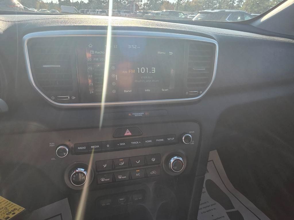 Used 2021 Kia Sportage LX FWD image 16