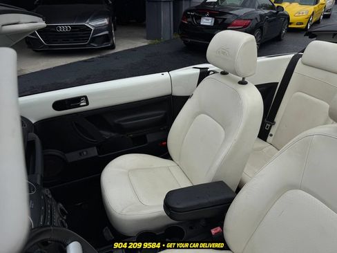 Used 2007 Volkswagen Beetle Triple White Edition FWD image 14
