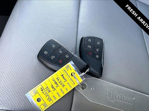 Used 2022 GMC Yukon SLT w/ SLT Luxury Package image 31