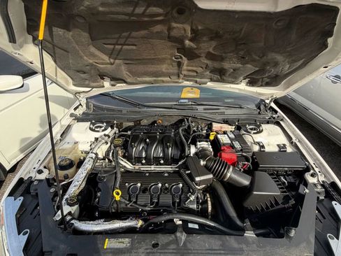 Used 2012 Ford Fusion SEL image 32