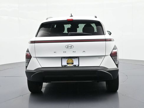 Used 2025 Hyundai Kona SEL AWD/4WD image 7