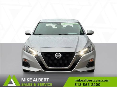 Used 2022 Nissan Altima 2.5 SV image 2