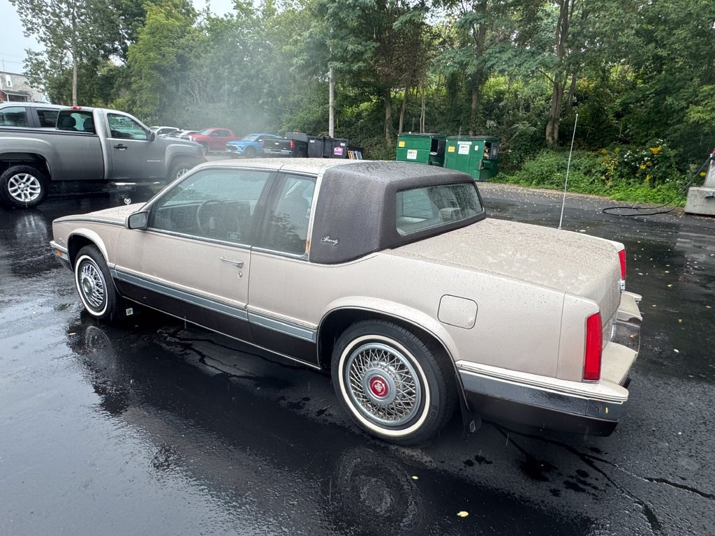 Used 1989 Cadillac Eldorado Coupe FWD image 4
