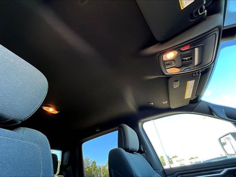 Used 2021 RAM 1500 Lone Star image 23