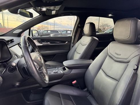 Certified 2024 Cadillac XT5 Premium Luxury w/ LPO, Floor Liner Package image 14