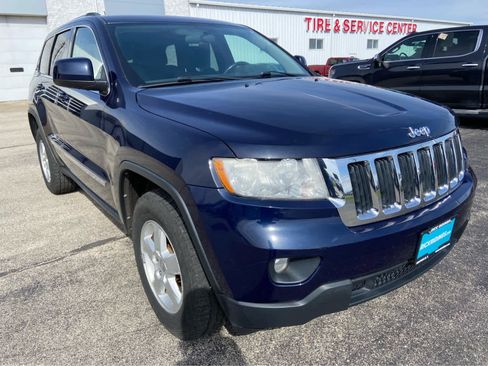 Used 2013 Jeep Grand Cherokee Laredo w/ Laredo E Group image 3