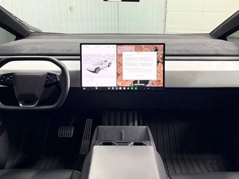 Used 2024 Tesla Cybertruck Cyberbeast AWD/4WD image 13