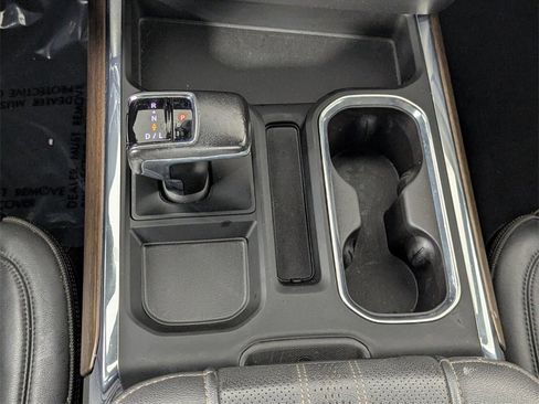 Used 2022 Chevrolet Silverado 1500 High Country image 21